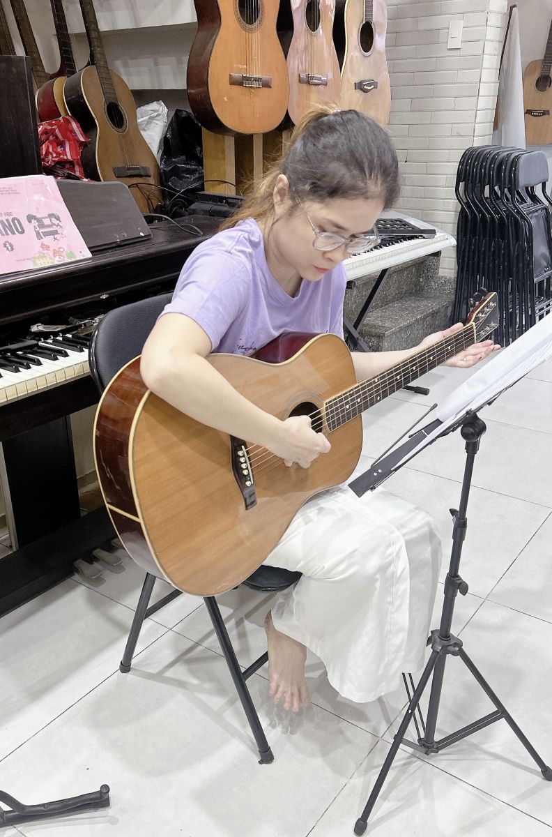 Khóa Học Đàn Guitar Tại Quận Tân Phú - Lớp Nhạc Thiên Thành