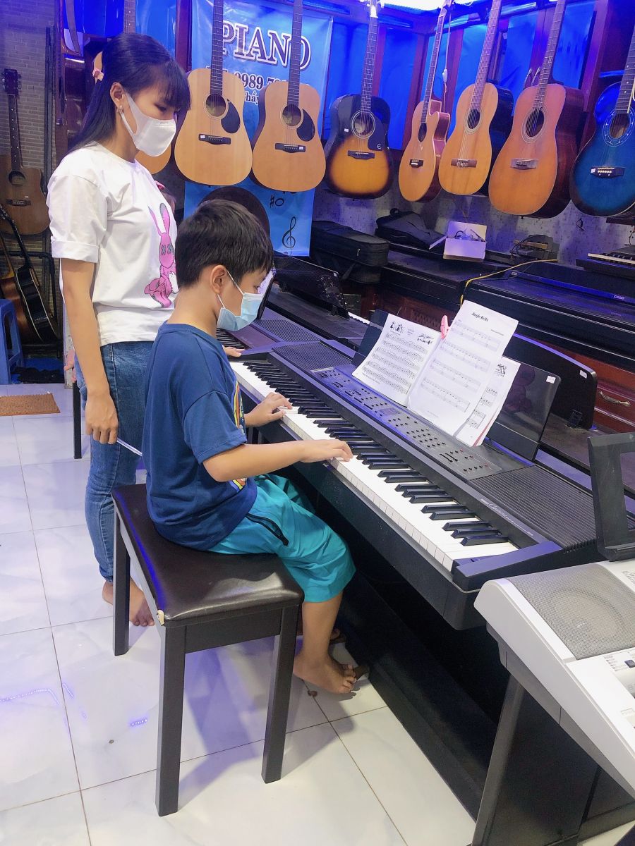 Khóa Học Đàn Piano Tại Quận Tân Phú - Lớp nhạc Thiên Thành