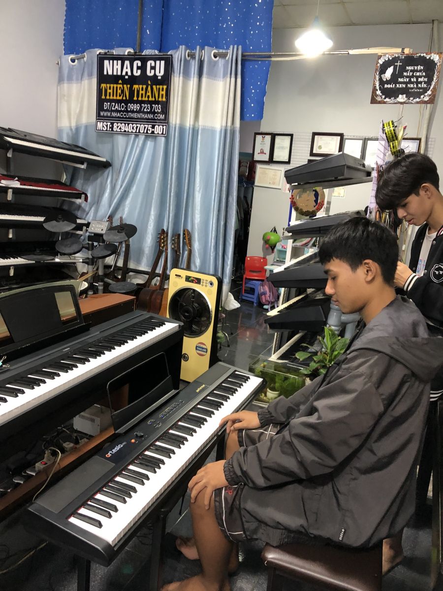 thu-mua-đàn-organ-tại-Bình-Chánh-tpHCM 