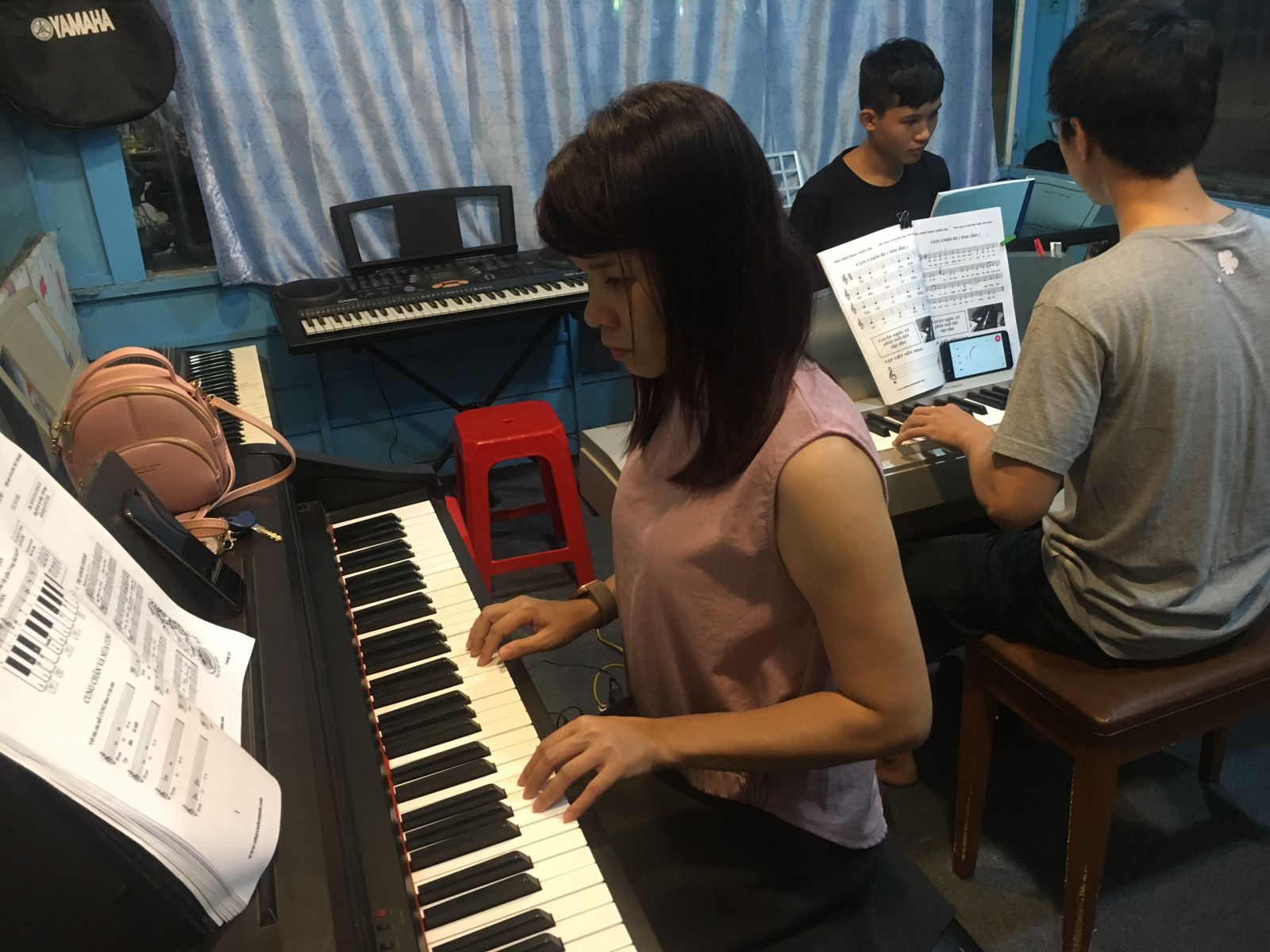 trung-tam-day-piano-tai-Tay-Thanh-Quan-Tan-Phu